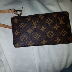 Popular Design Generic Wristlet